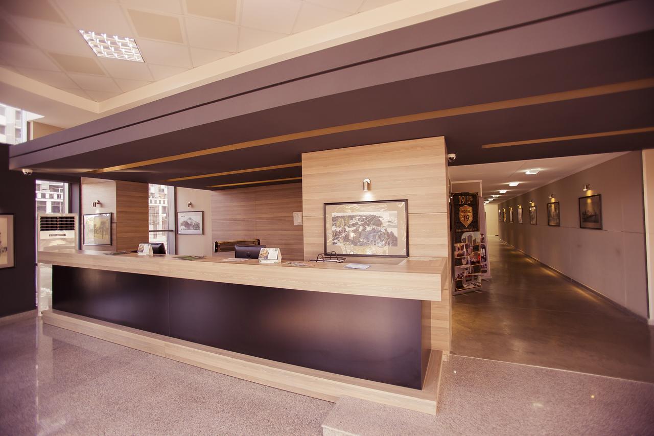 Viva Blue Batumi Aparthotel Exterior foto