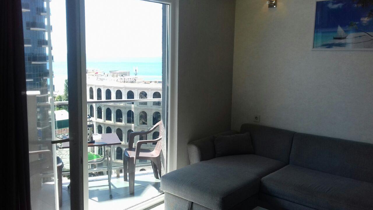 Viva Blue Batumi Aparthotel Exterior foto
